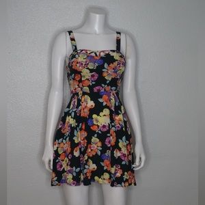 Floral A-line Dress with Cutout Details Front & Back Size S
